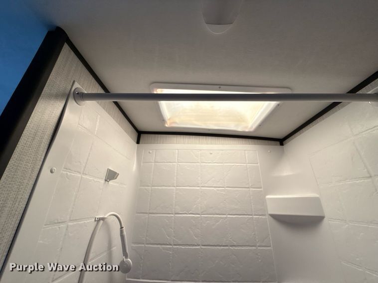 image for item DW5145 2021 Mallard Coach  M32 camper