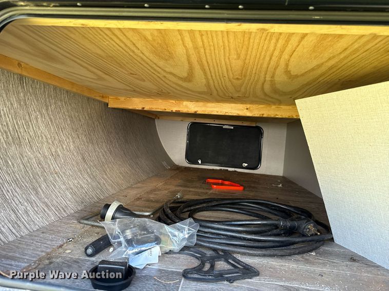 image for item DW5146 2019 KZ Sportsman 271 BH SE  camper