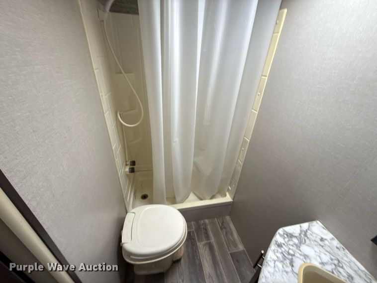 image for item DW5146 2019 KZ Sportsman 271 BH SE  camper