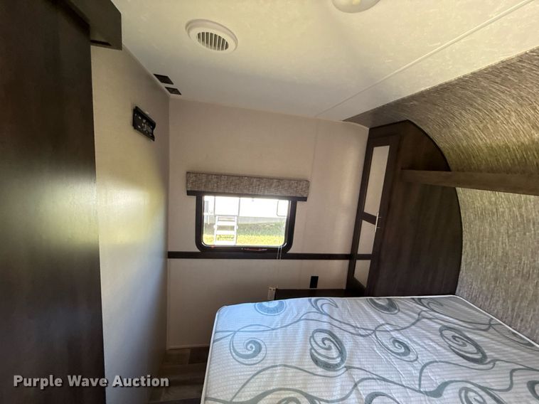 image for item DW5146 2019 KZ Sportsman 271 BH SE  camper