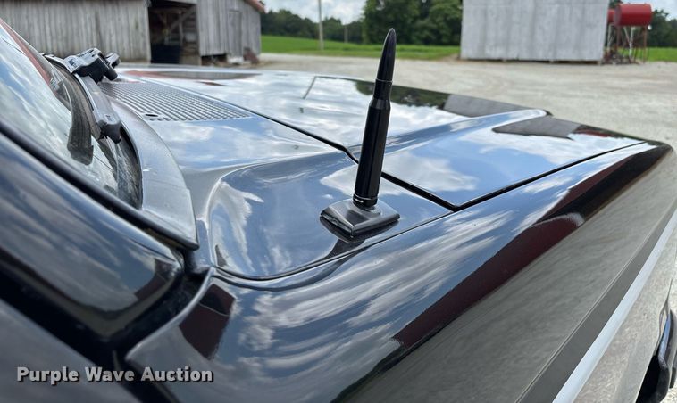 image for item DW7183 1988 Ford F150 XLT pickup truck