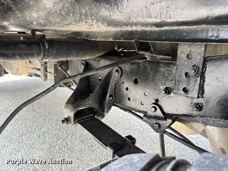 image for item DW7183 1988 Ford F150 XLT pickup truck