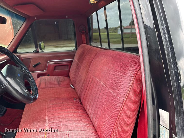 image for item DW7183 1988 Ford F150 XLT pickup truck