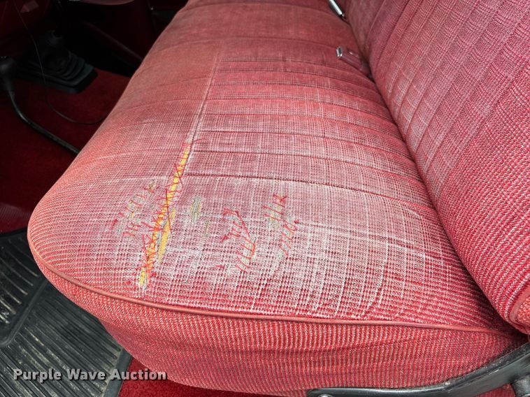 image for item DW7183 1988 Ford F150 XLT pickup truck