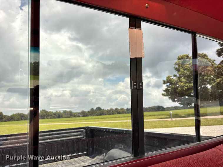 image for item DW7183 1988 Ford F150 XLT pickup truck