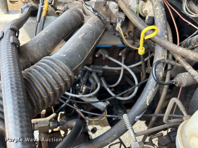 image for item DW7183 1988 Ford F150 XLT pickup truck