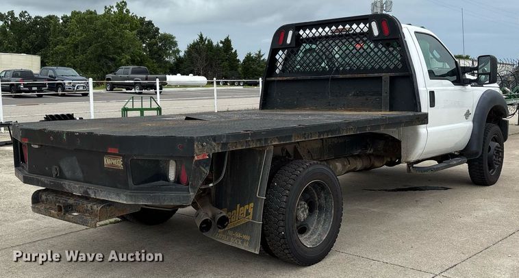image for item DW7198 2012 Ford F550 XL flatbed truck