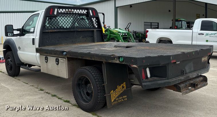 image for item DW7198 2012 Ford F550 XL flatbed truck