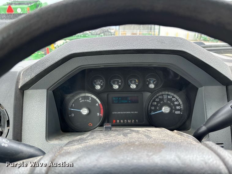 image for item DW7198 2012 Ford F550 XL flatbed truck