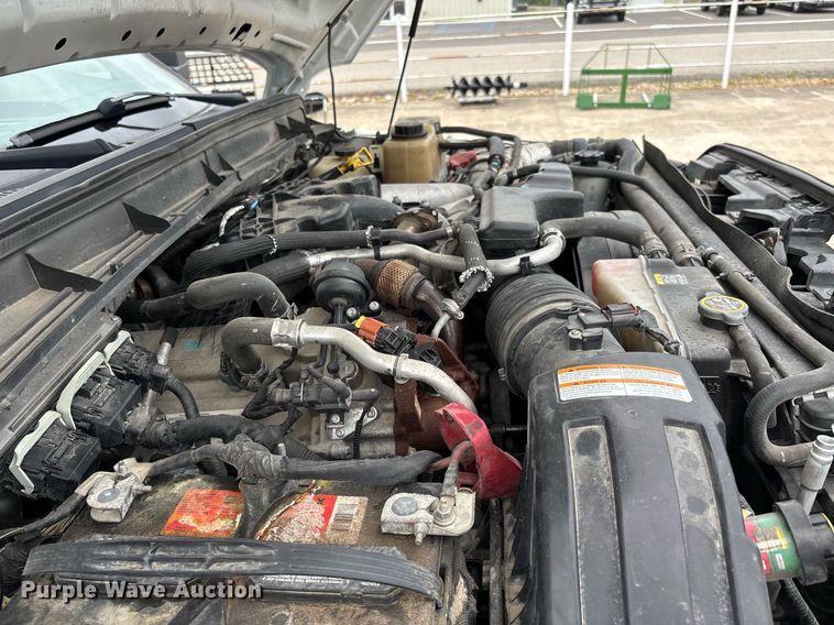 image for item DW7198 2012 Ford F550 XL flatbed truck