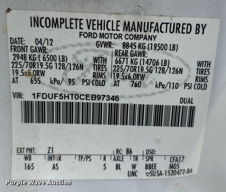 image for item DW7198 2012 Ford F550 XL flatbed truck