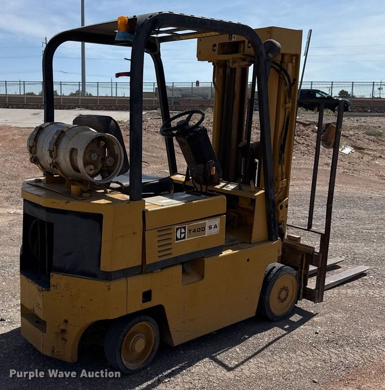 MONTACARGAS CATERPILLAR T40DSA