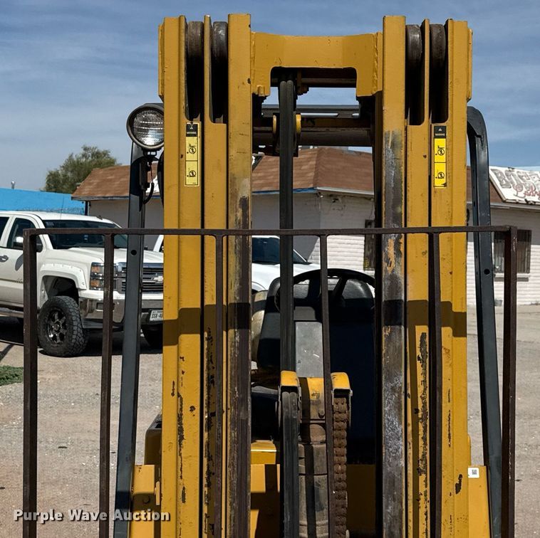 image for item DX5626 Caterpillar T40DSA forklift