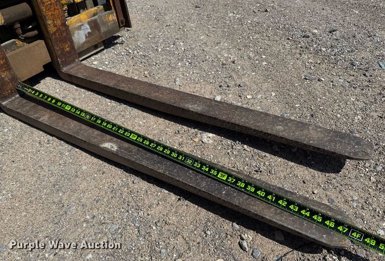 image for item DX5626 Caterpillar T40DSA forklift