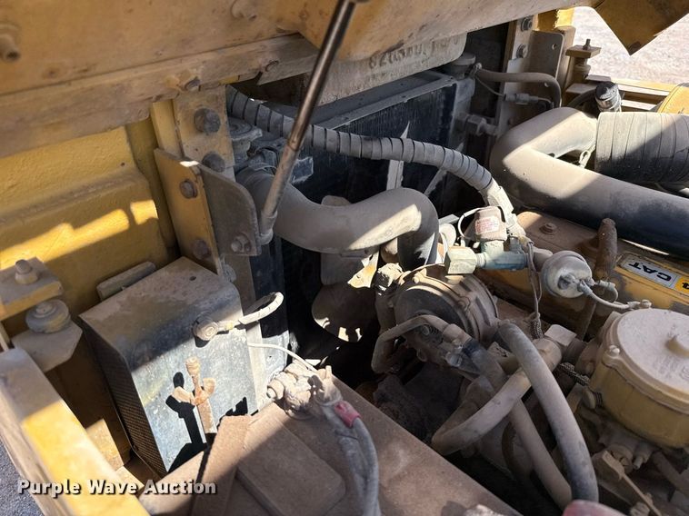 image for item DX5626 Caterpillar T40DSA forklift