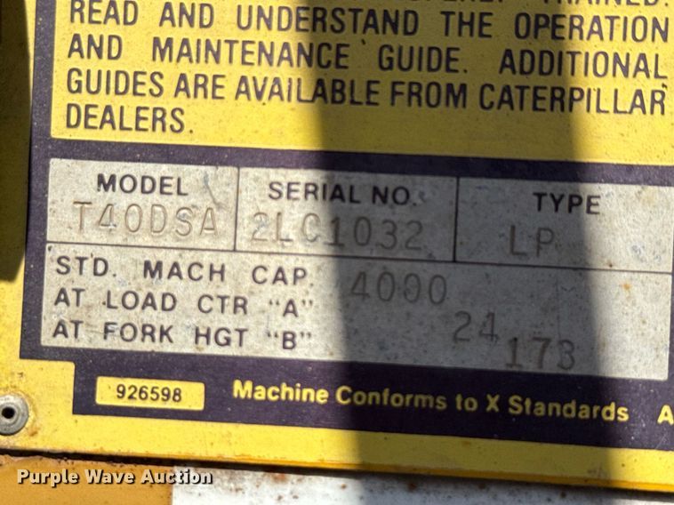 image for item DX5626 Caterpillar T40DSA forklift