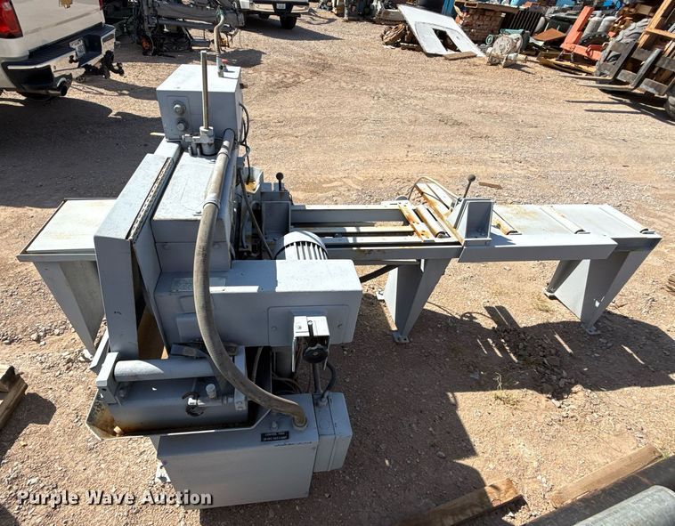 image for item DX5631 Hem 750A metal band saw