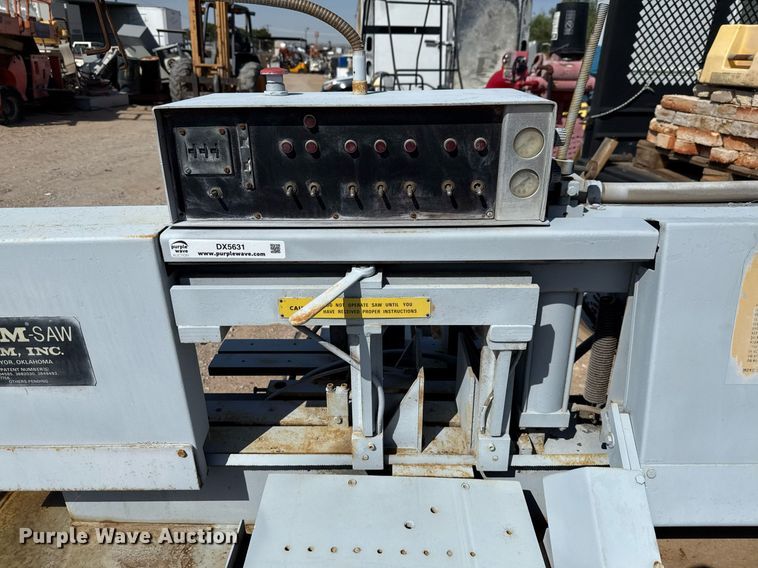 image for item DX5631 Hem 750A metal band saw