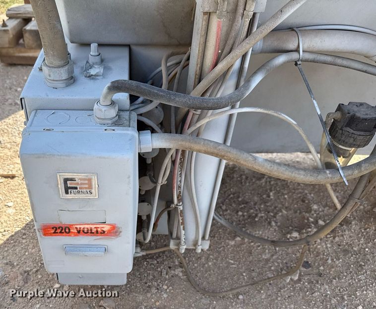 image for item DX5631 Hem 750A metal band saw