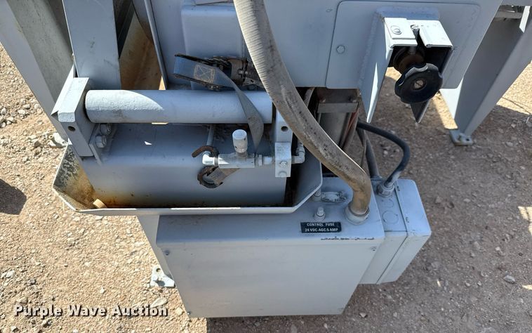 image for item DX5631 Hem 750A metal band saw