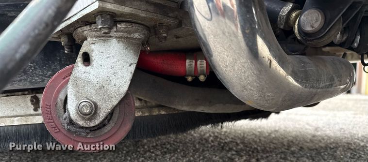 image for item DX5643 2011 Nilfisk-Advance Cyclone 4500 4WS surface cleaner