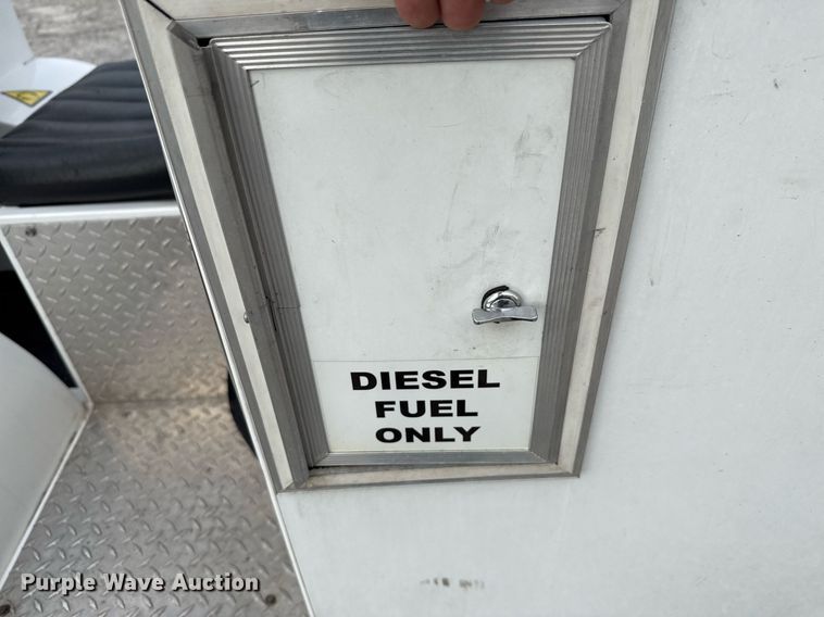 image for item DX5643 2011 Nilfisk-Advance Cyclone 4500 4WS surface cleaner