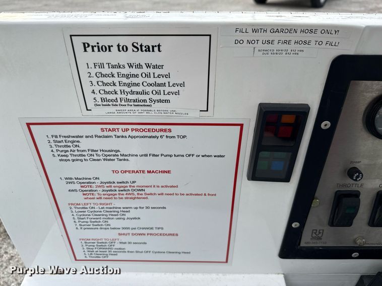 image for item DX5643 2011 Nilfisk-Advance Cyclone 4500 4WS surface cleaner