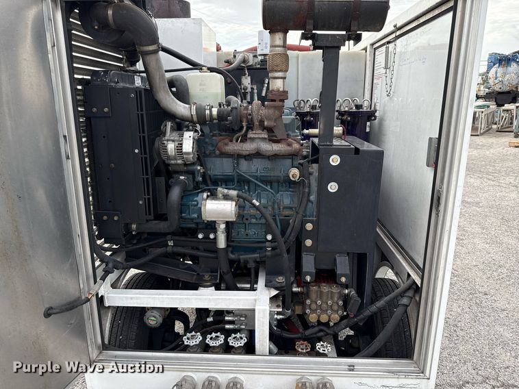 image for item DX5643 2011 Nilfisk-Advance Cyclone 4500 4WS surface cleaner