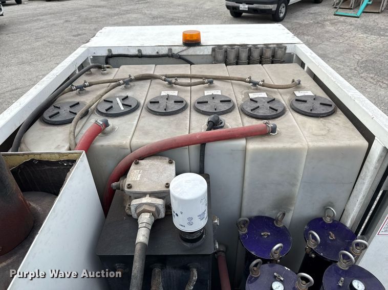 image for item DX5643 2011 Nilfisk-Advance Cyclone 4500 4WS surface cleaner