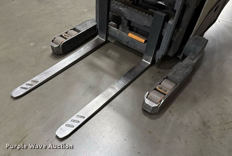 image for item DX5662 2017 Crown RM6025-45 reach truck