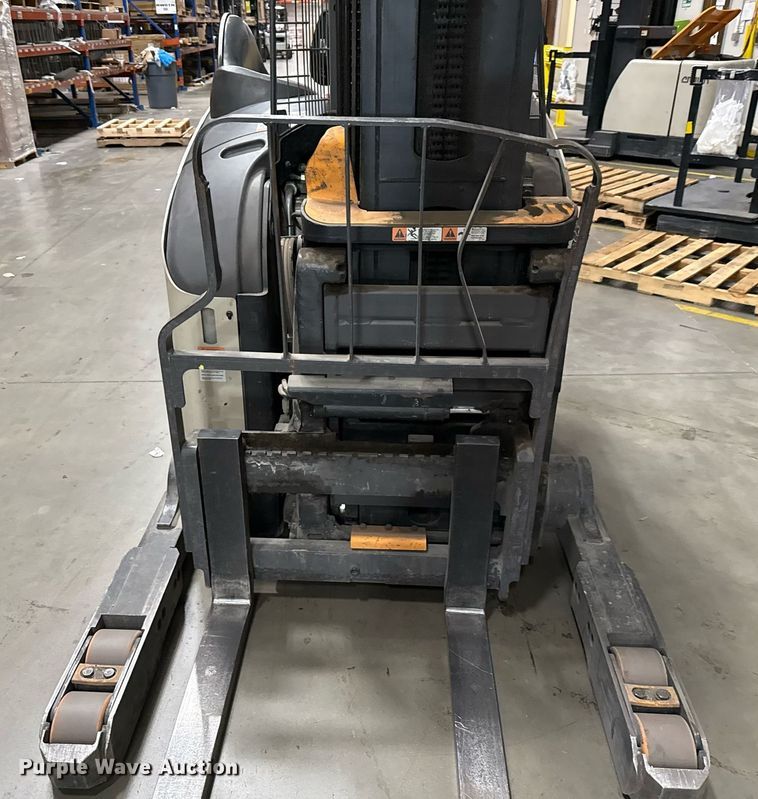 image for item DX5662 2017 Crown RM6025-45 reach truck
