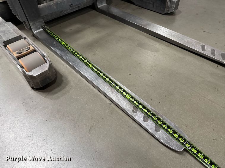 image for item DX5662 2017 Crown RM6025-45 reach truck