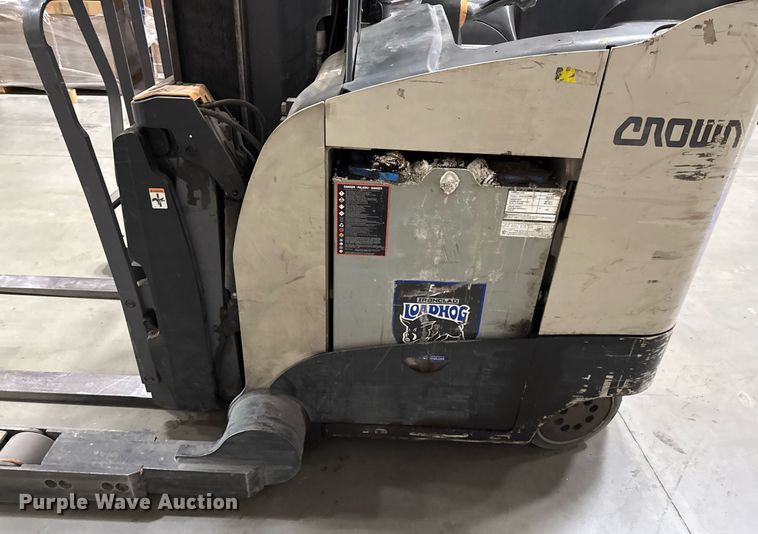 image for item DX5662 2017 Crown RM6025-45 reach truck