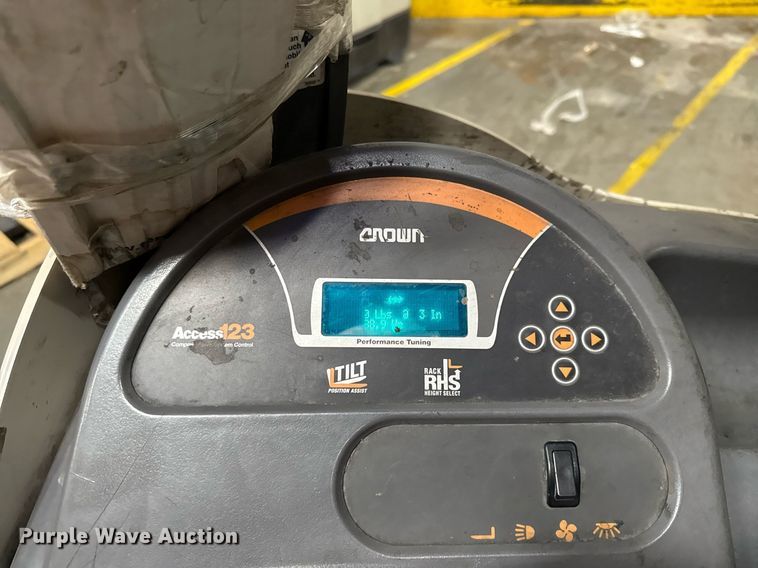 image for item DX5662 2017 Crown RM6025-45 reach truck