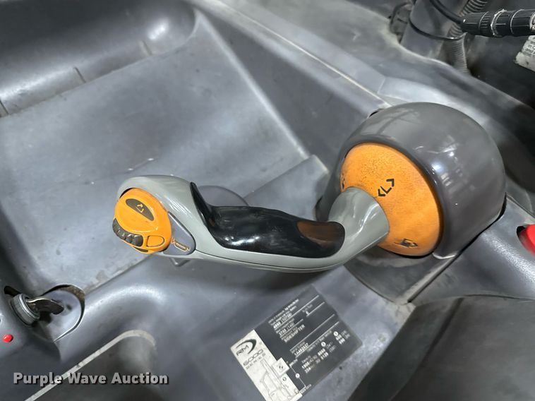 image for item DX5662 2017 Crown RM6025-45 reach truck