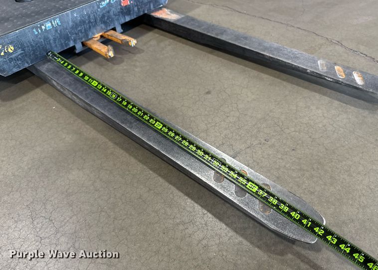 image for item DX5664 2017 Crown SP3520-30 order picker