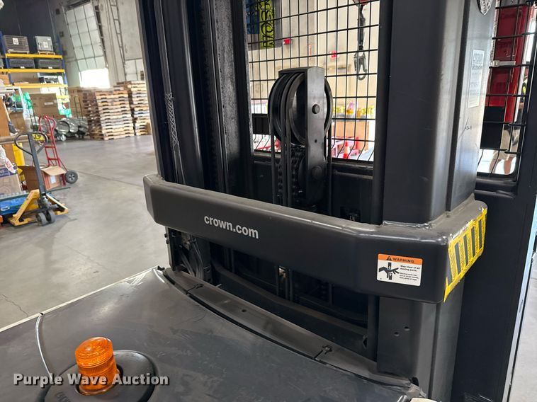 image for item DX5664 2017 Crown SP3520-30 order picker