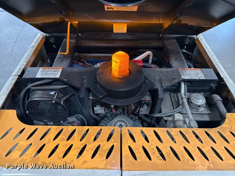 image for item DX5664 2017 Crown SP3520-30 order picker