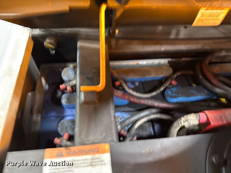 image for item DX5664 2017 Crown SP3520-30 order picker