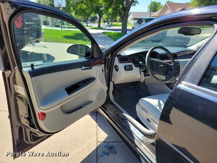 image for item DX7157 2010 Chevrolet  Impala LT 