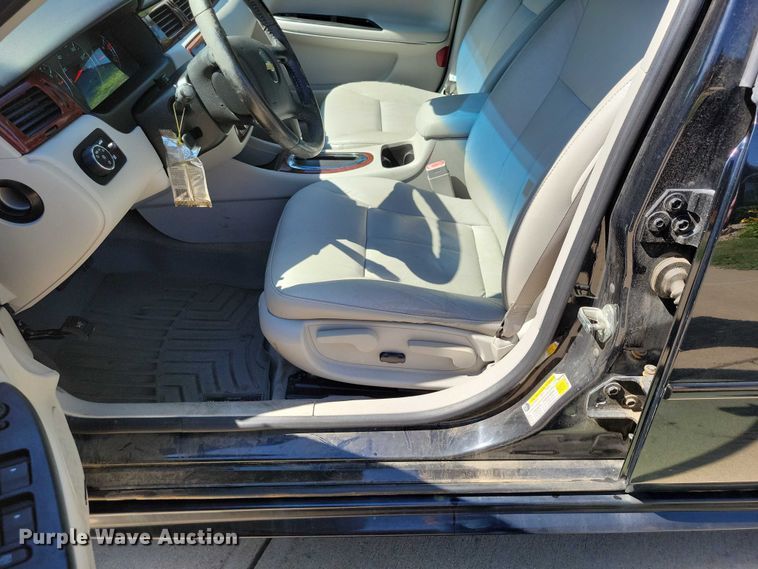 image for item DX7157 2010 Chevrolet  Impala LT 