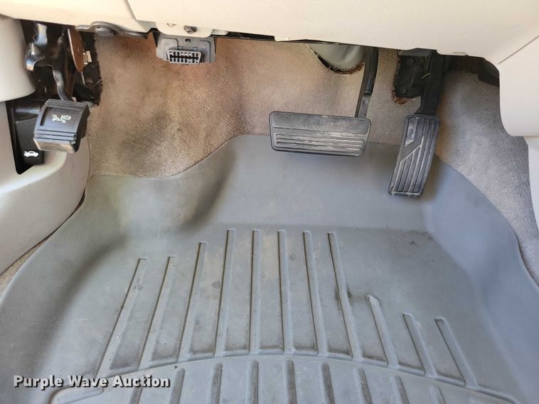 image for item DX7157 2010 Chevrolet  Impala LT 