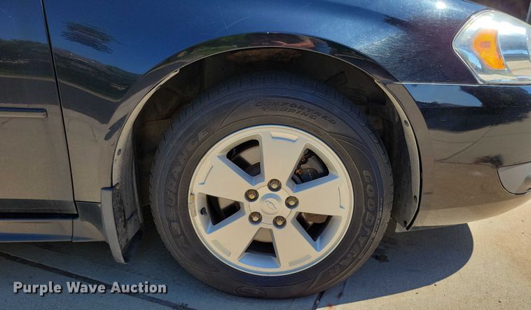 image for item DX7157 2010 Chevrolet  Impala LT 