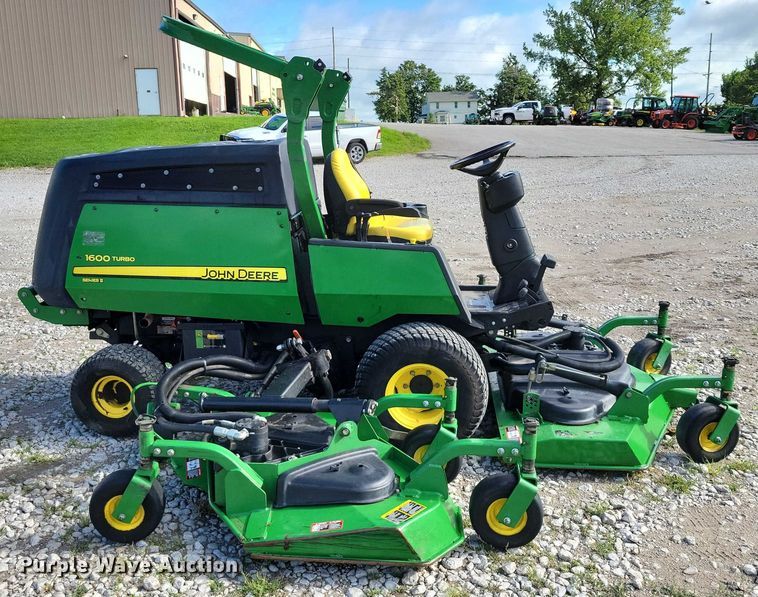 image for item DX7161 2014 John Deere 1600 Turbo Series II lawn mower