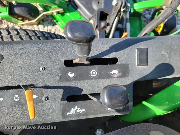 image for item DX7161 2014 John Deere 1600 Turbo Series II lawn mower