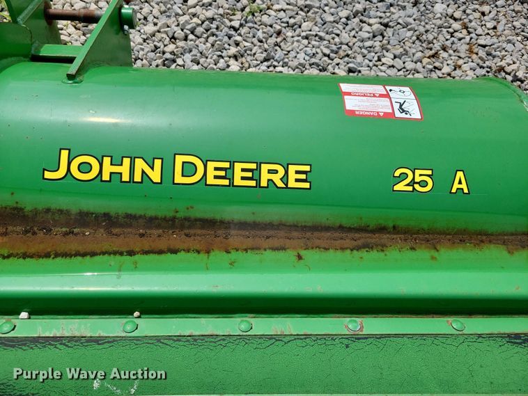 image for item DX7163 John Deere 25A flail mower