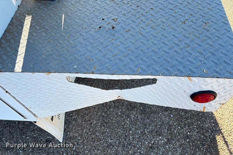 image for item DX8005 2011 Ford F350 Super Duty bucket truck