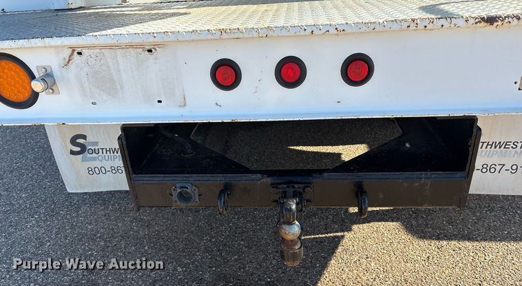 image for item DX8005 2011 Ford F350 Super Duty bucket truck