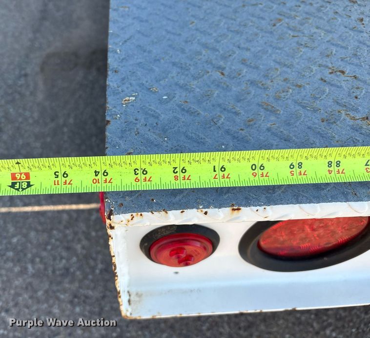 image for item DX8005 2011 Ford F350 Super Duty bucket truck