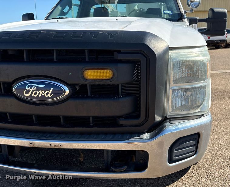 image for item DX8005 2011 Ford F350 Super Duty bucket truck